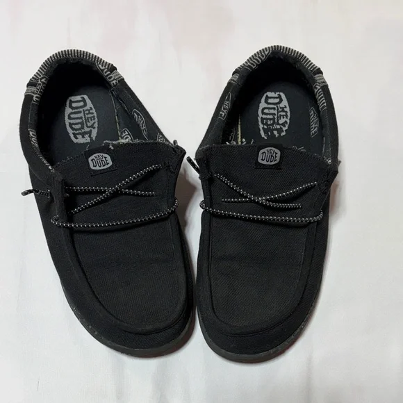 Hey dude black kids shoes size 5 - Picture 1 of 7